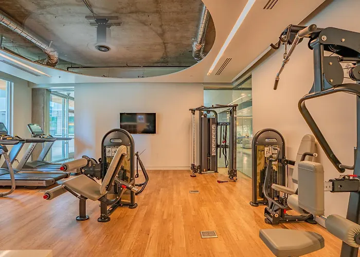 Apartment Modern 2bd - Cdt - Gym, Pool, Parking - Sleep 8 Phoenix