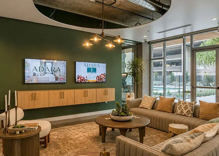 Modern 2bd - Cdt - Gym, Pool, Parking - Sleep 8 *